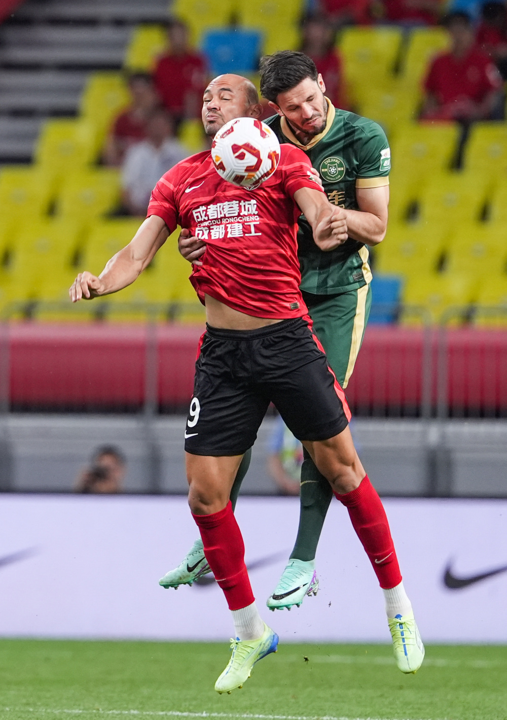 曼城在进攻 曼城在进攻