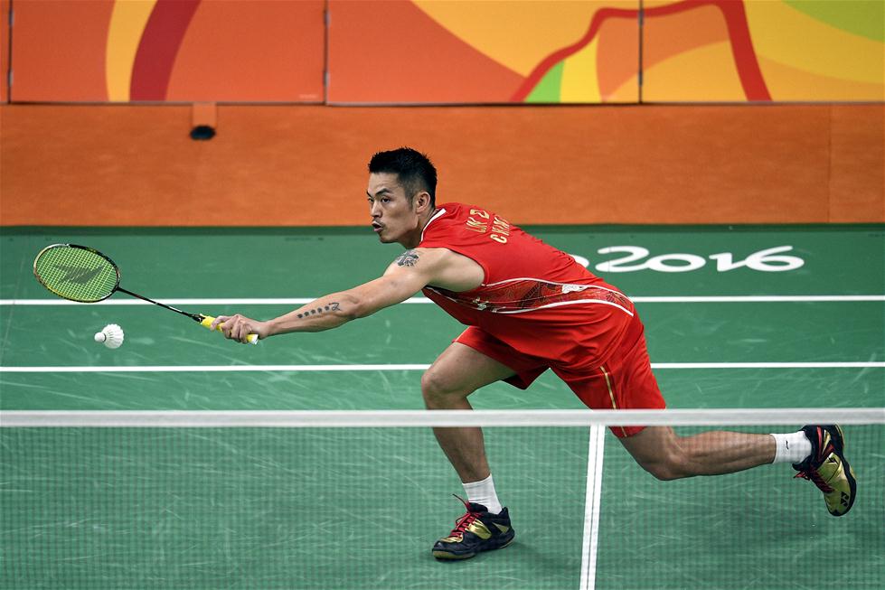 B费在采访 B费在采访